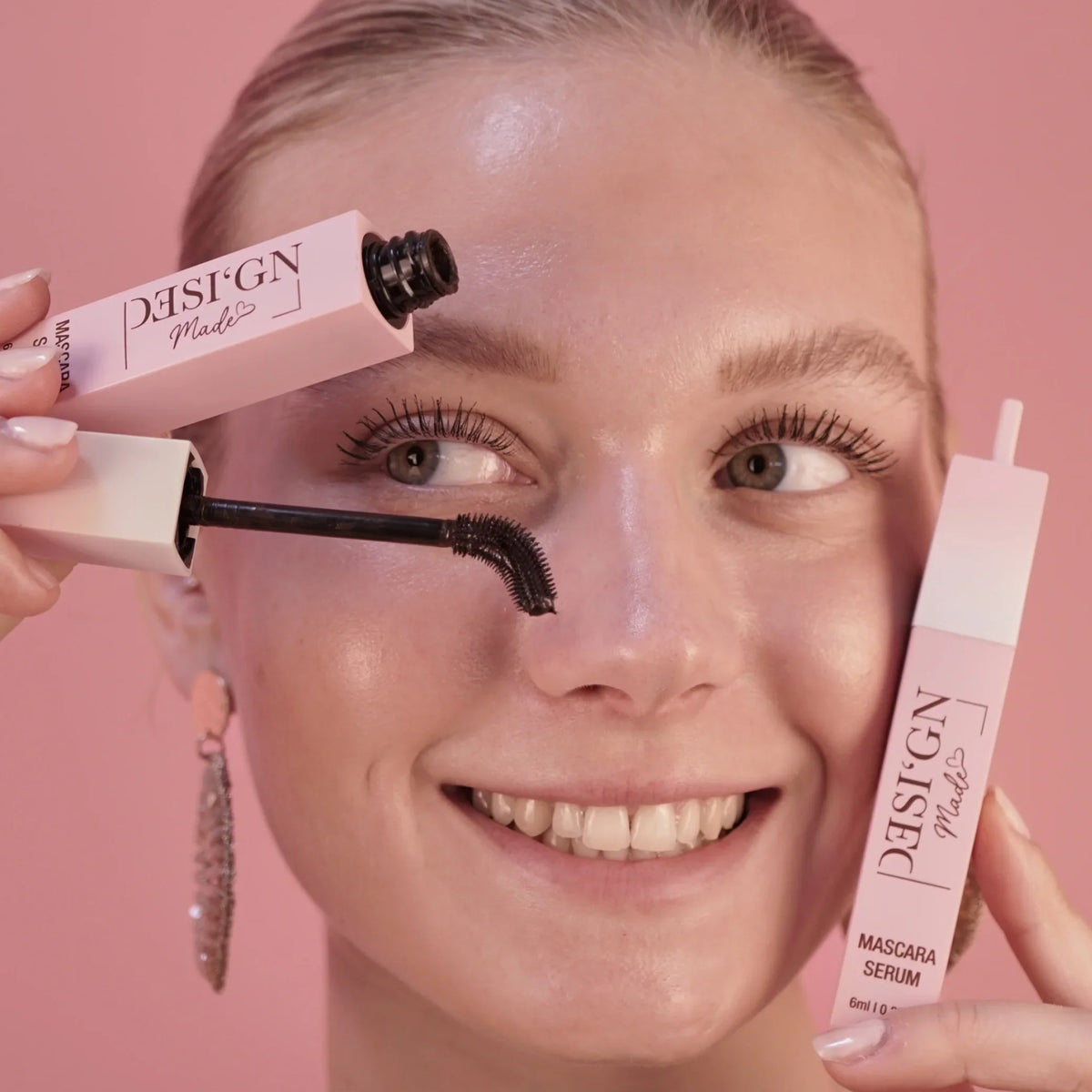 TUBING MASCARA mit Wachstumsserum